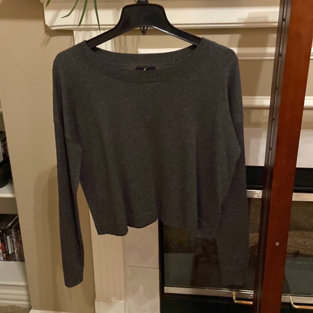 Gap. New.  Small cropped grey sweater
